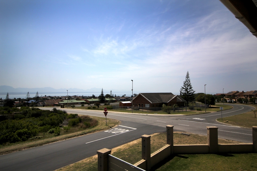 3 Bedroom Property for Sale in Heiderand Western Cape